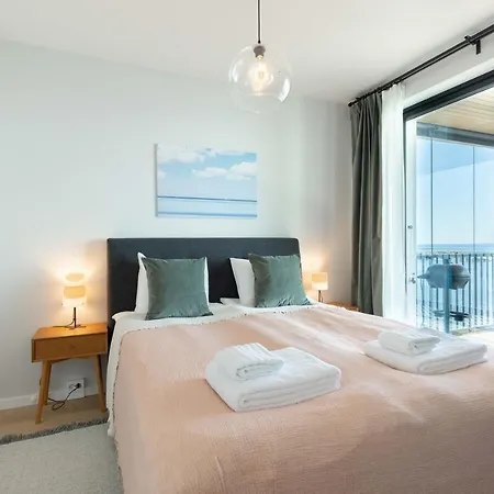 C42 Magical Seaview Penthouse Iv Floor